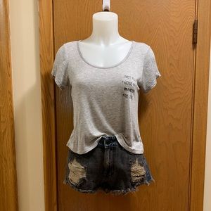 SUMMER SALE❕LA Hearts Gray Cropped Tee